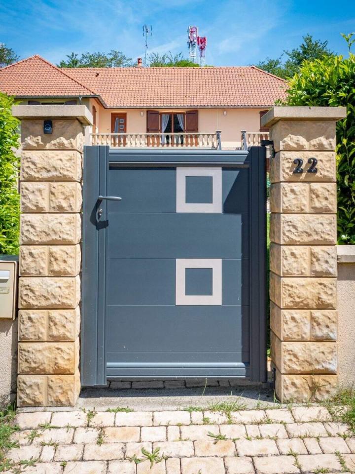 Installation de portillon Auvergne-Rhône-Alpes